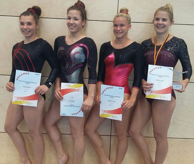 Sophia Künzer, Lara Witzky, Paula Berssem und Julia Wambach