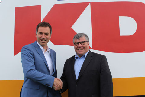 Vertragsunterzeichnung KD
